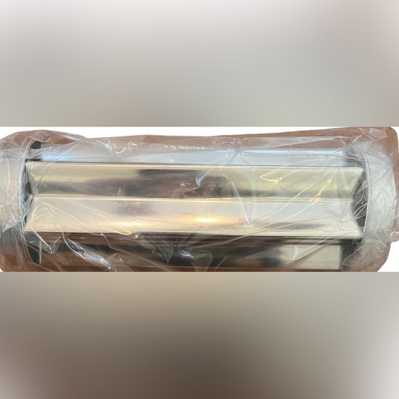 New in box pampered chef Valtrompia bread tube star #1570 - Picture 4 of 7